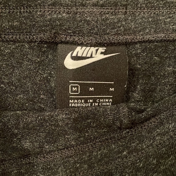 Girls Nike grey jogger sweatpants M - Picture 3 of 3